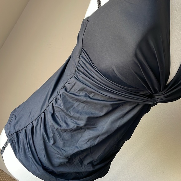 La Blanca Tankini Twist Swim Top 
Black .Excellent Condition - Picture 5 of 5